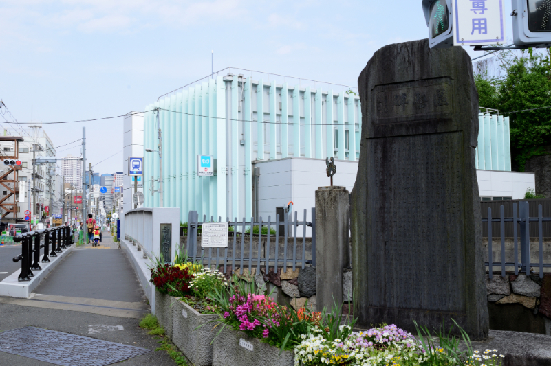 中野富士見町駅前