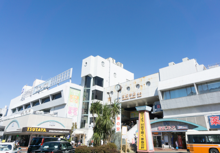 西新井駅前の風景