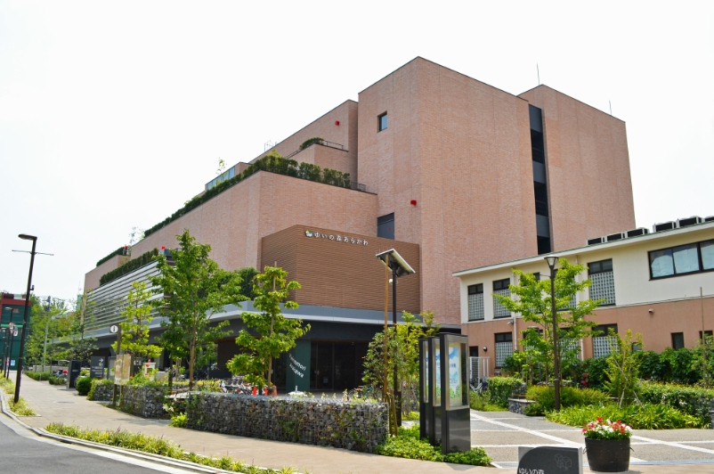 荒川区立図書館　ゆいの森あらかわ