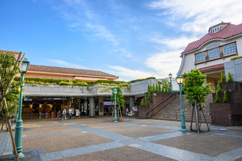 田園調布駅前の広場