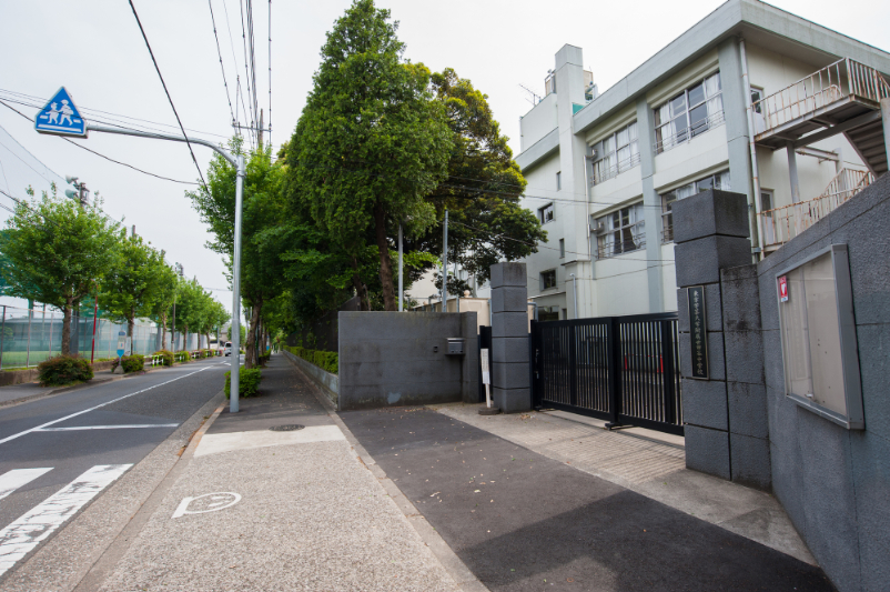 深沢4丁目・東京学芸大附属世田谷中学校