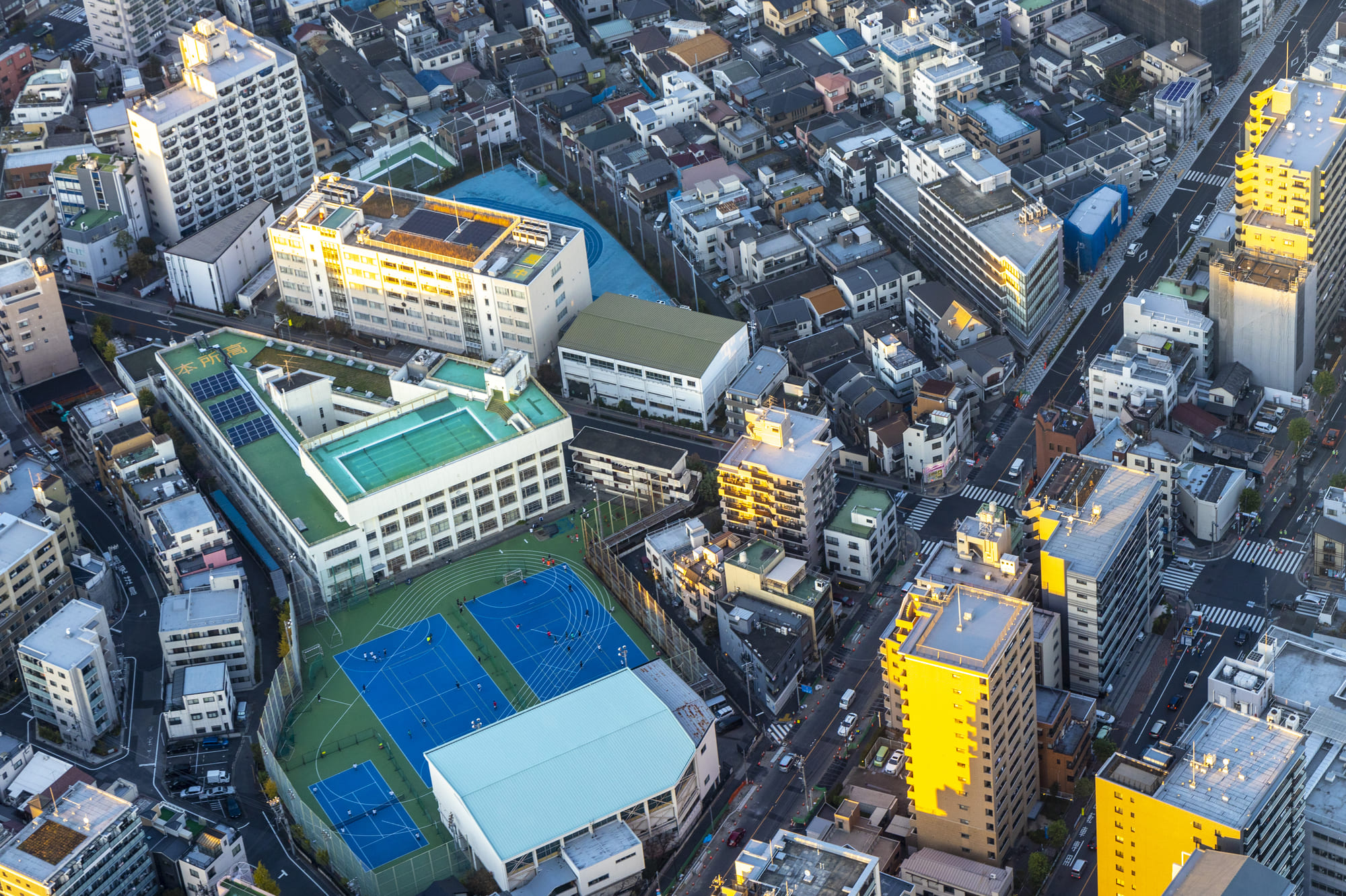 本所高等学校と周辺の地域