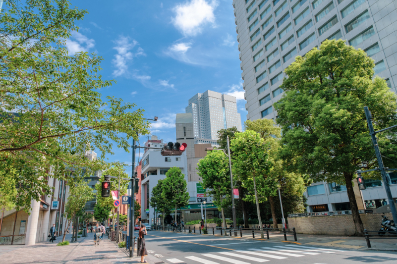 地下鉄赤坂駅前の街並み