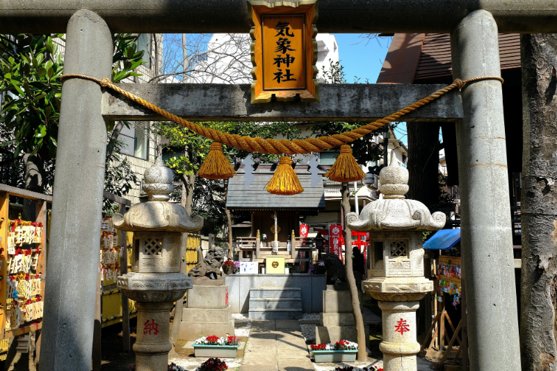 高円寺氷川神社内にある気象神社